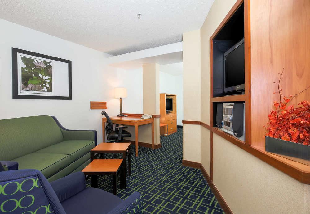 Fairfield Inn & Suites By Marriott Reno Спаркс Екстериор снимка