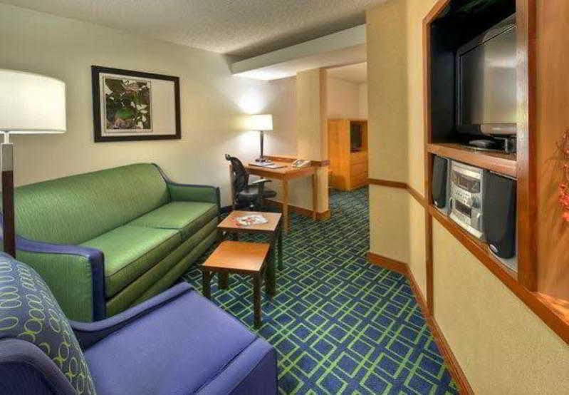 Fairfield Inn & Suites By Marriott Reno Спаркс Екстериор снимка