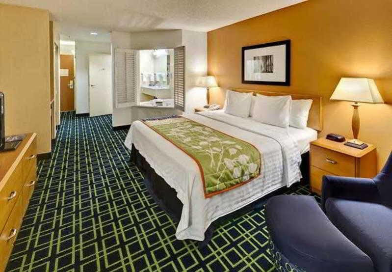 Fairfield Inn & Suites By Marriott Reno Спаркс Екстериор снимка